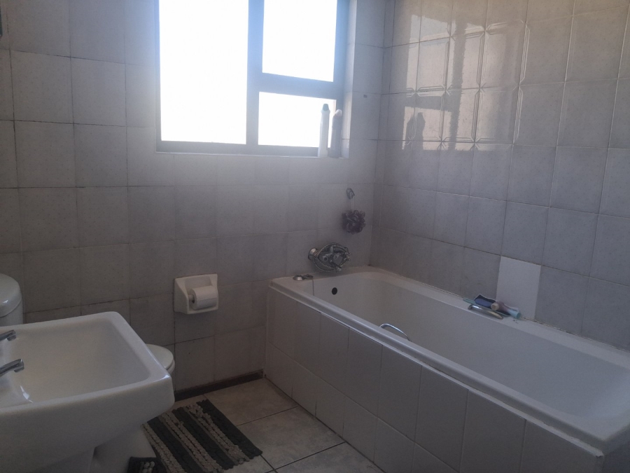 To Let 1 Bedroom Property for Rent in Pellissier Free State